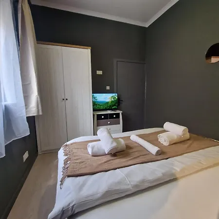 Korzo Waterfront Apartment *