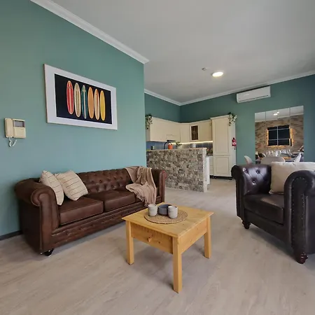 Korzo Waterfront * Isla