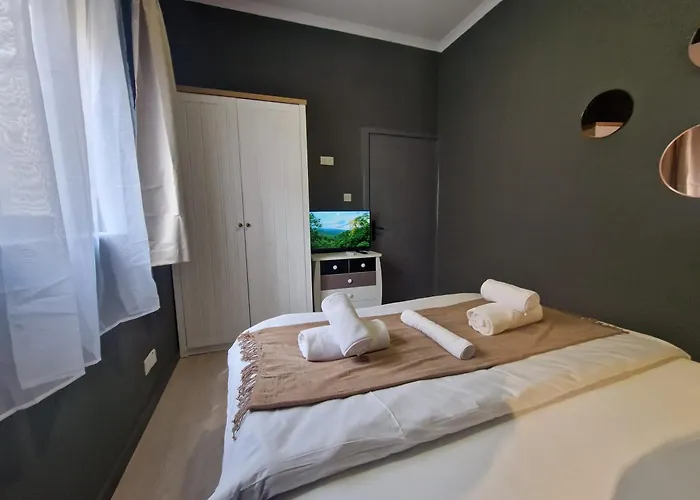 Korzo Waterfront Apartment *